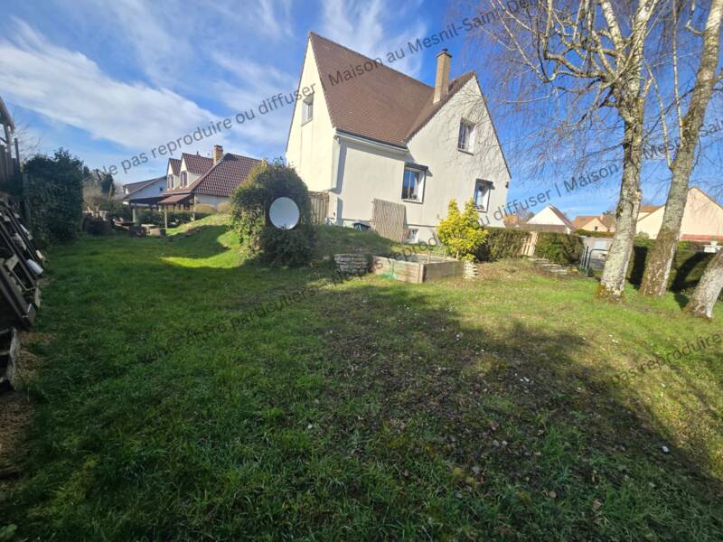 Le Mesnil-Saint-Denis (78320)