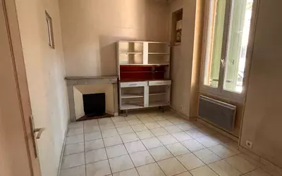 Pertuis (84120)