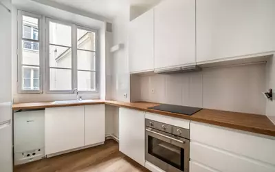 Appartement 4 pièces 92 m² · à Paris 10e · 92 m² · 995 000 €
