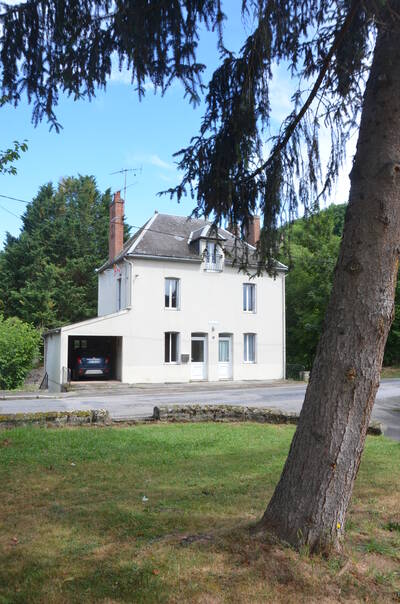 Vente maison 5 pièces Chambon-sur-Voueize (23170)