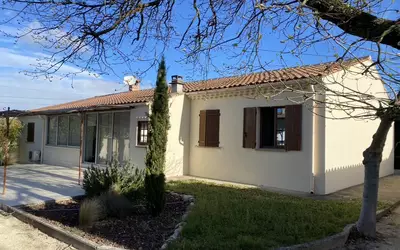 Grillon (84600)