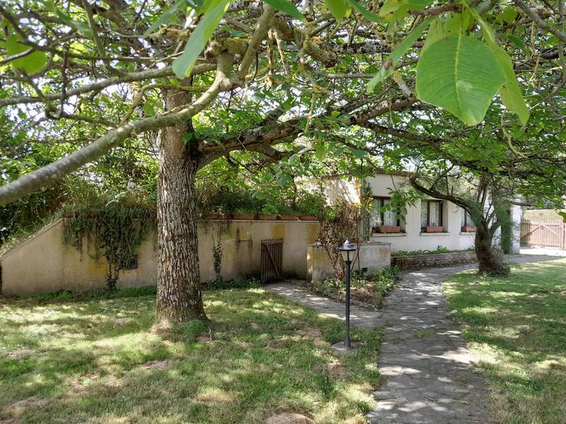 Saint-Avit-Les-Guespières