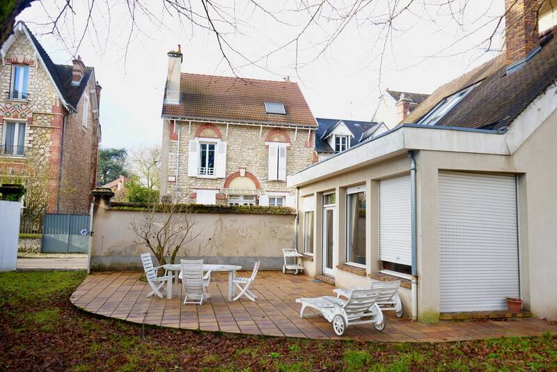 Fontainebleau (77300)