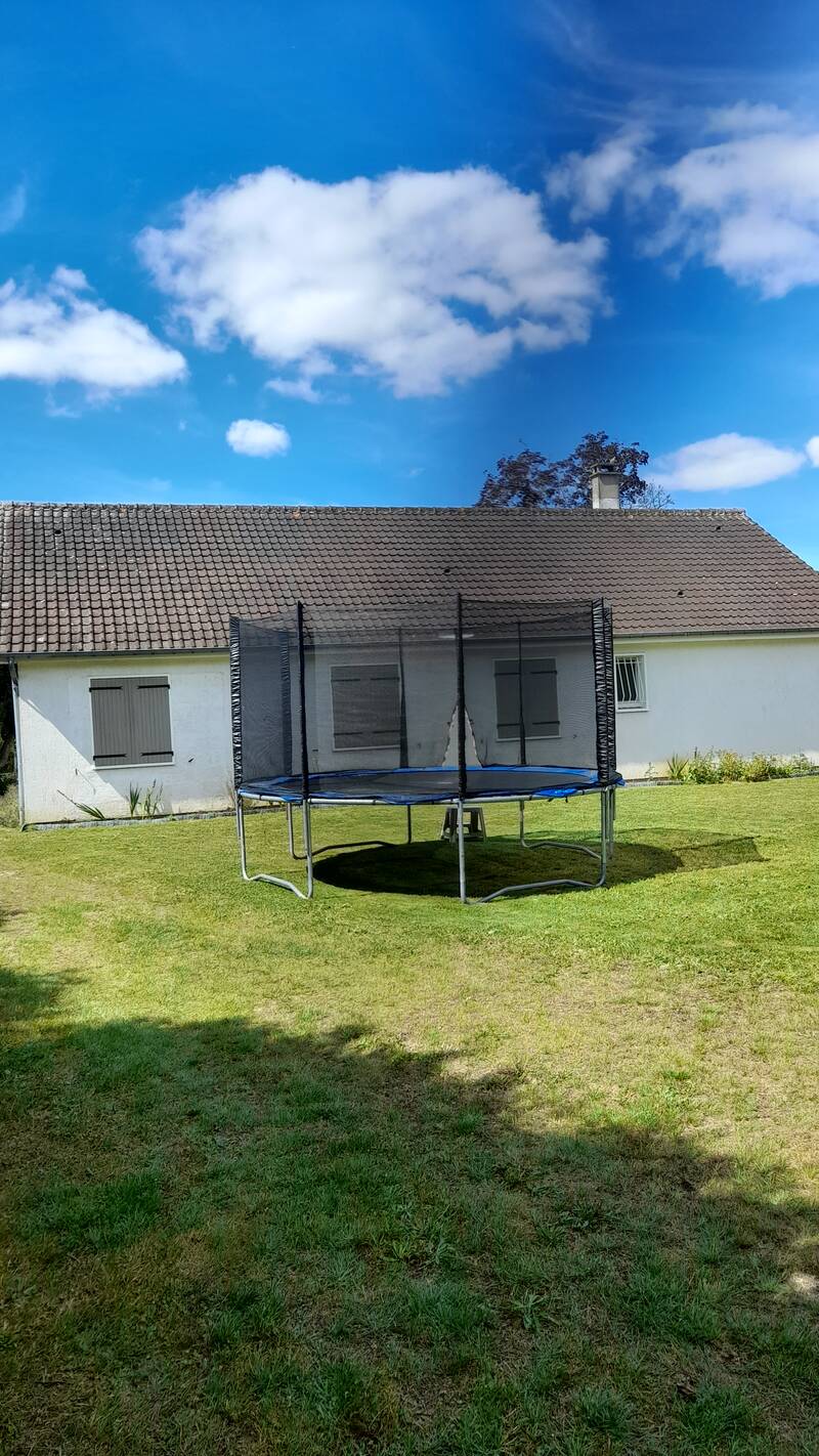Acquigny (27400)