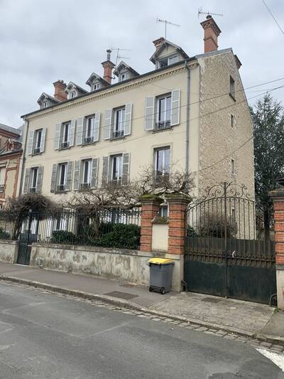 Location appartement 5 pièces Fontainebleau (77300)