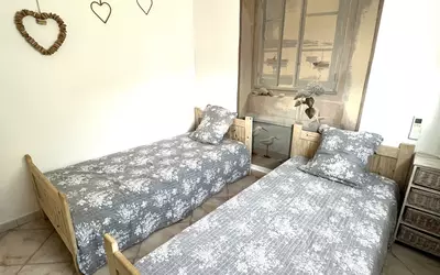 Fréjus (83600)