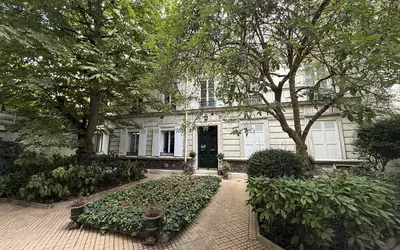 Paris 17E (75017)