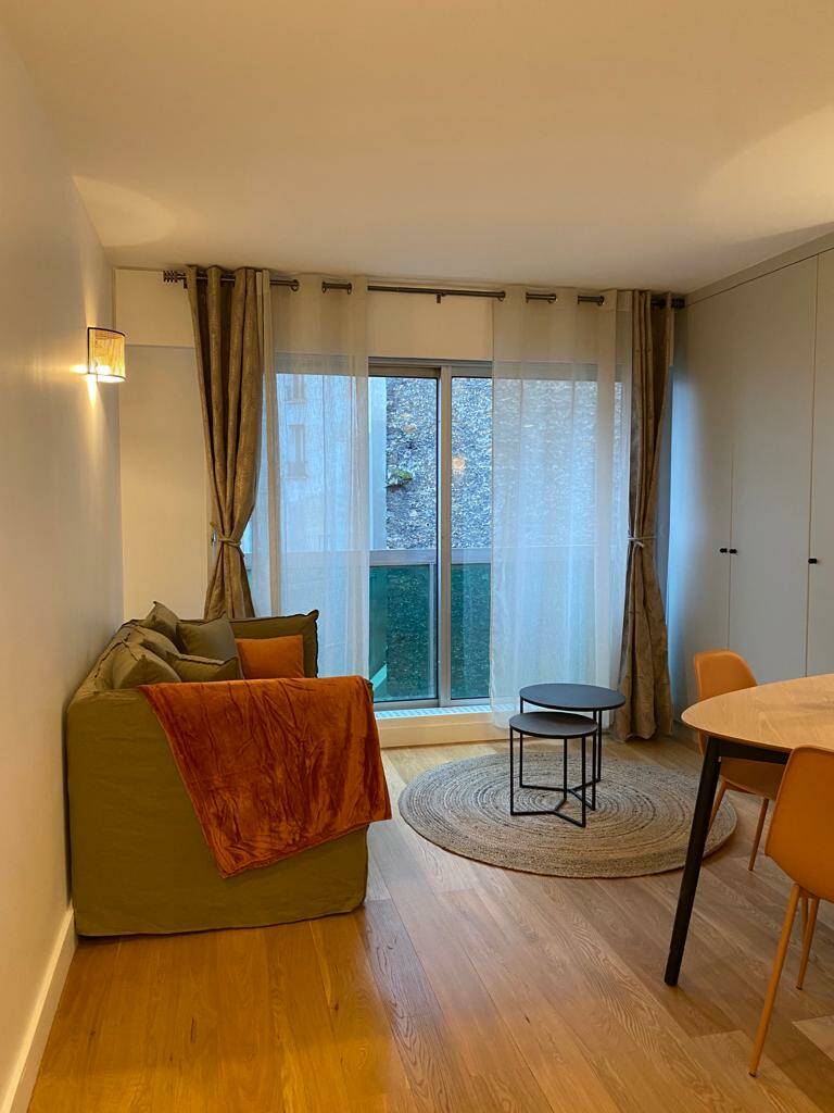 Paris 17E (75017)