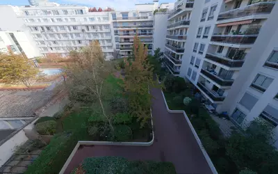 Issy-Les-Moulineaux (92130)