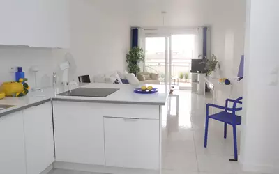 Fréjus (83600)