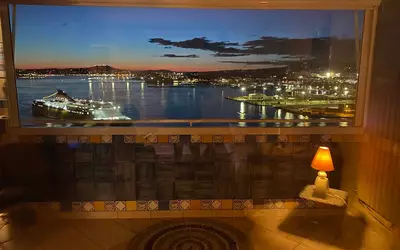 Toulon (83000)