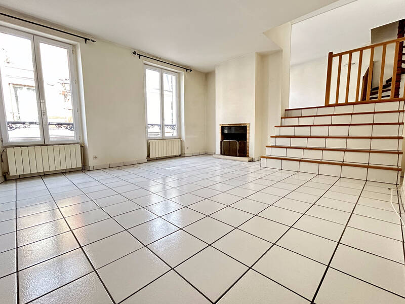 - Maison De Ville