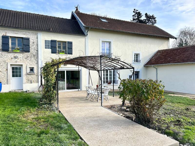 Jouy-Sur-Morin (77320)