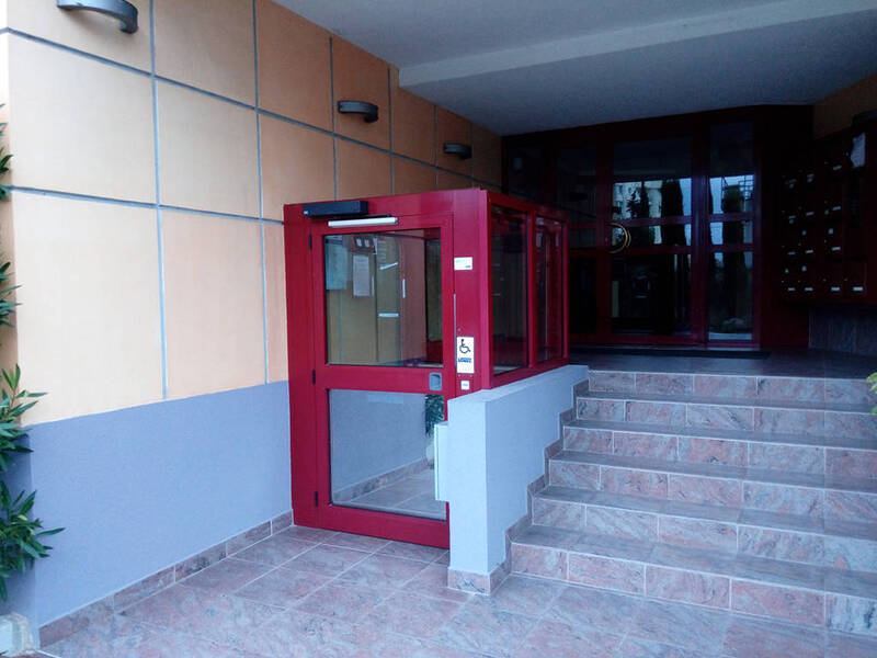 Fréjus (83600)