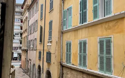 Toulon (83000)