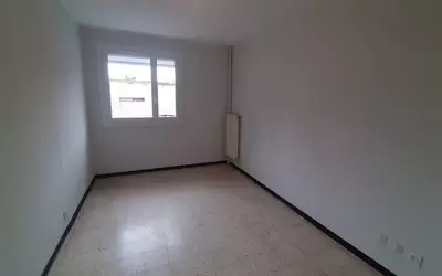 Nîmes (30000)