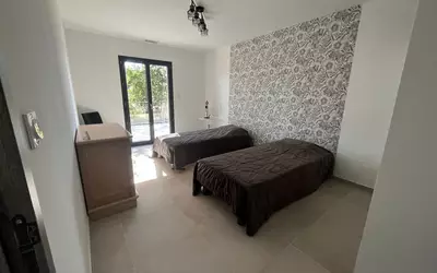 Castries (34160)
