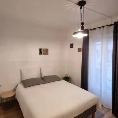 Location appartement 2 pièces Paris 18e