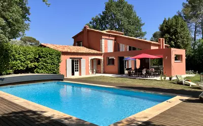 Roquefort-Les-Pins (06330)