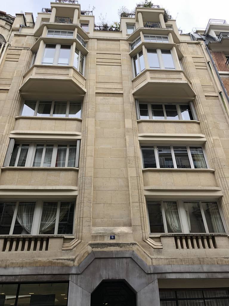 Paris 8E