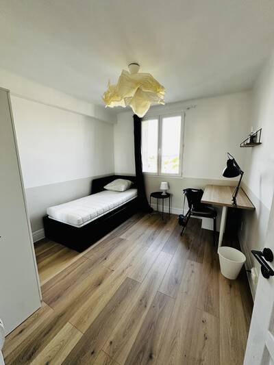 Location chambre en colocation 5 pièces Choisy-le-Roi (94600)