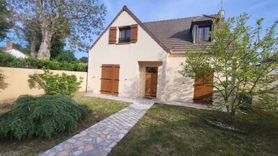 Location maison 5 pièces Montcourt-Fromonville (77140)