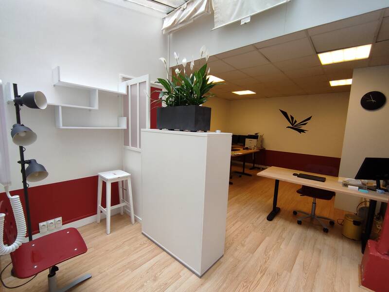 Bureaux, local professionnel Paris 12E (75012) - 56&nbsp;m² - 1.350&nbsp;&euro;