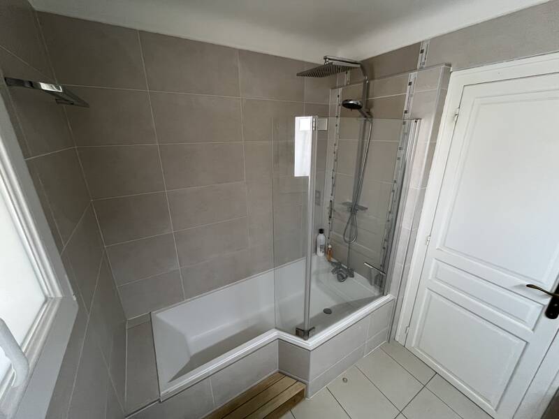 Lescar (64230)