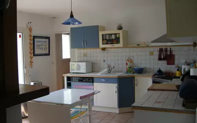 Salles (33770)