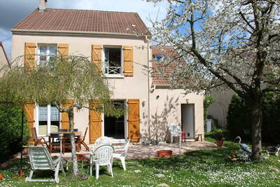 Location appartement studio Savigny-le-Temple (77176)