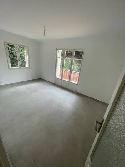 Location appartement 3 pièces Saint-André-de-la-Roche (06730)