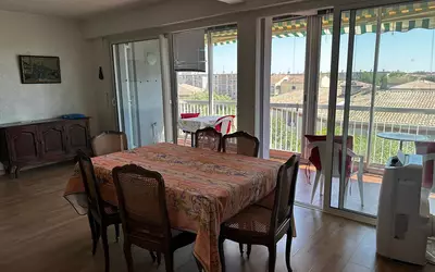 Fréjus (83600)