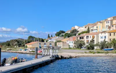 Bages (11100)