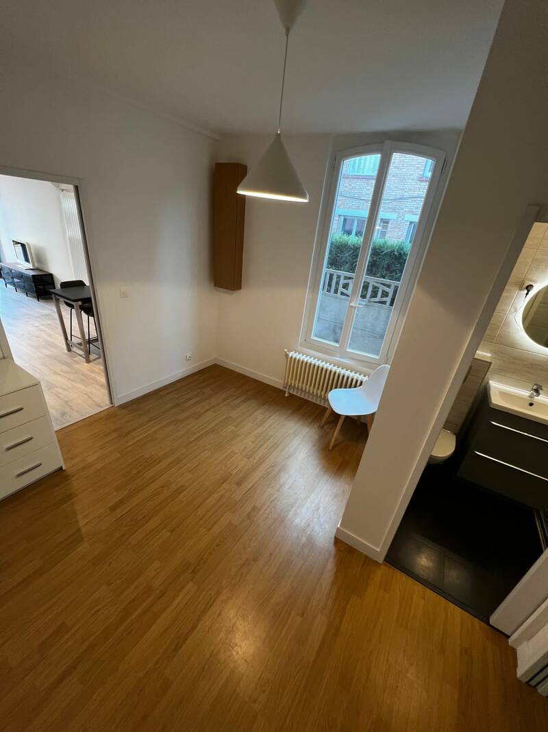 Bois-Colombes (92270)