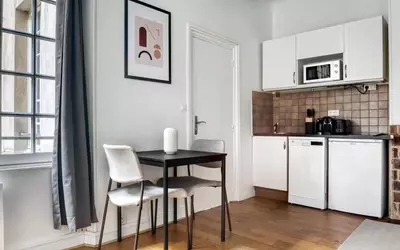 Paris 3E
