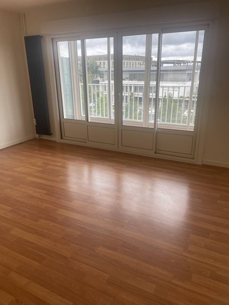 Angers (49000)