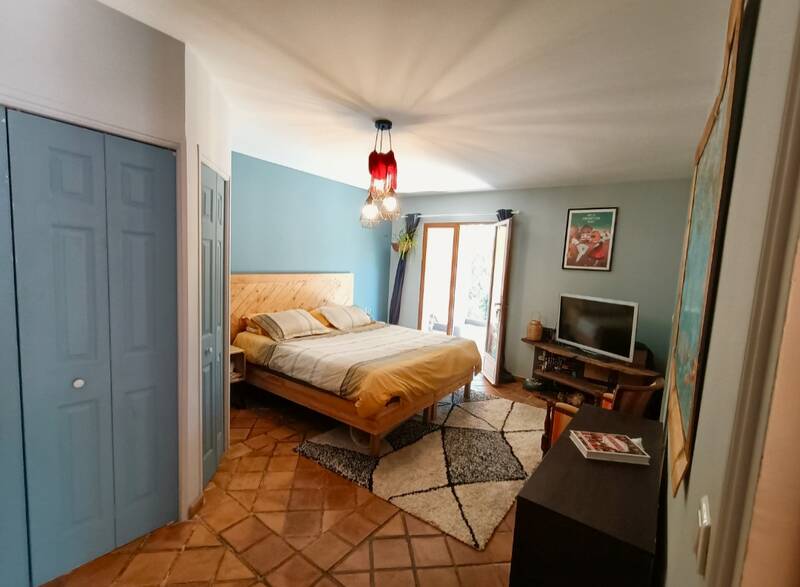Lauris (84360)