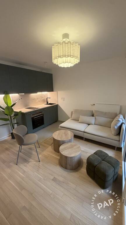 Location meublée studio 30 m² Suresnes (92150) photo 3