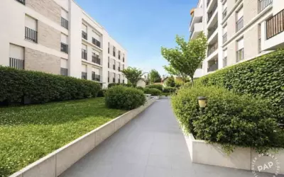 Saint-Denis (93200)