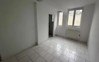 Rouen (76000)