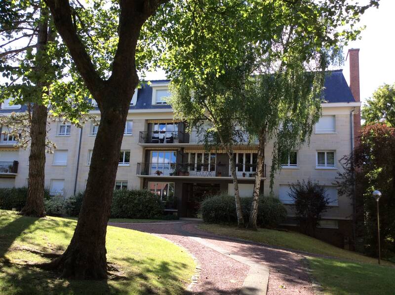 Chantilly (60500)