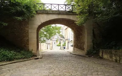 Sèvres (92310)