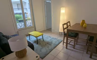 Paris (75001)