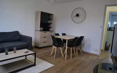 Nantes (44000)