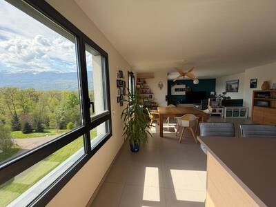 Vente appartement 4 pièces Saint-Genis-Pouilly (01630)