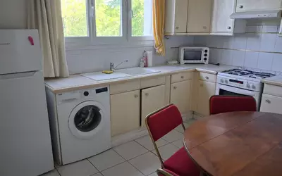 Nantes (44000)