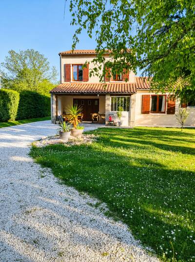 Vente maison 6 pièces Bussac-sur-Charente (17100)
