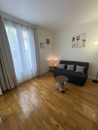 Location appartement studio Paris 20e