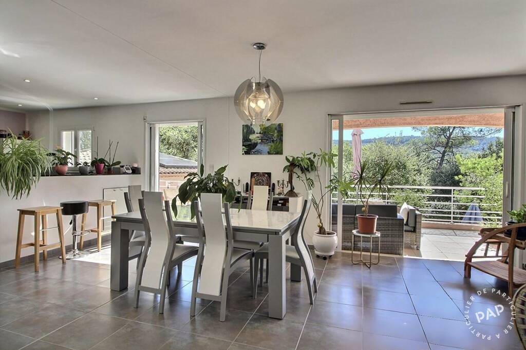 Maison 699.000&nbsp;&euro; 230&nbsp;m² Forcalqueiret (83136)