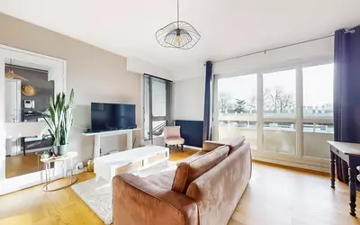 Les Ulis- Bel Appartement Traversant Avec Parking-